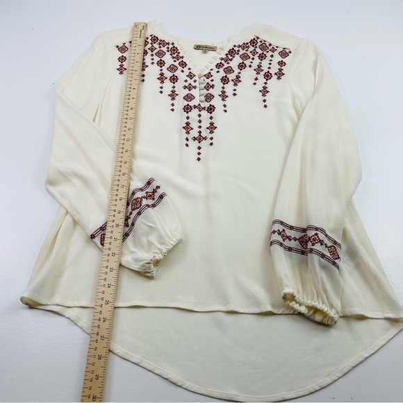Democracy Blouse Women Size Medium White Embroidered Boho Peasant Round Hemline - Picture 8 of 14